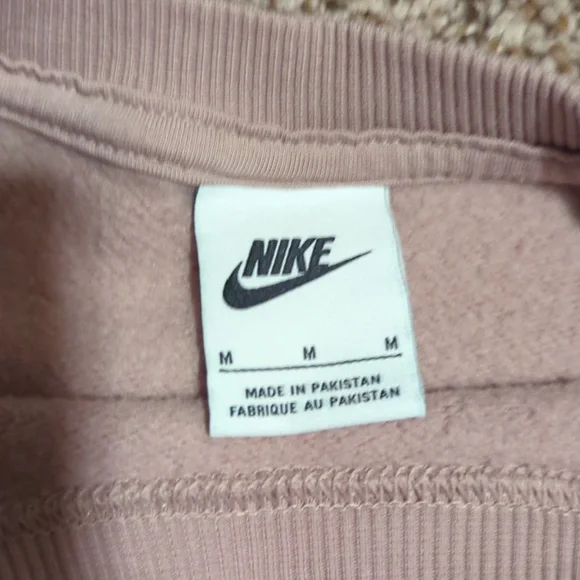 Nike Sportswear Phoenix Fleece Oversized Crewneck Sweatshirt - Picture 3 of 5